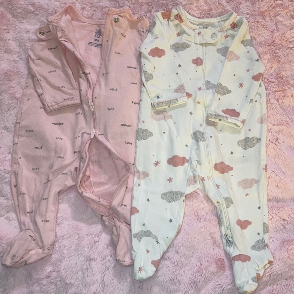 Baby clothes